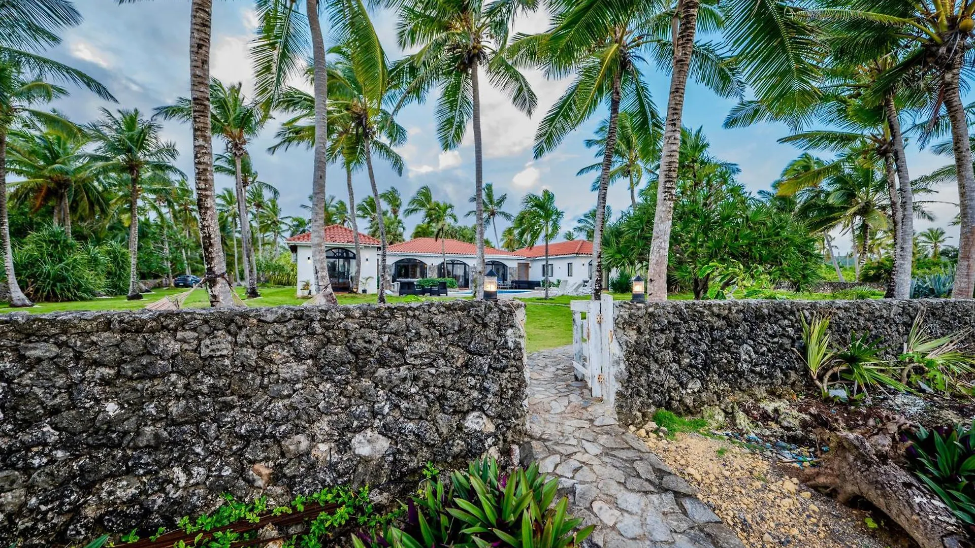 PALM HOUSE - LUXURY VILLA - SAMANÁ - Ocean Front Sánchez